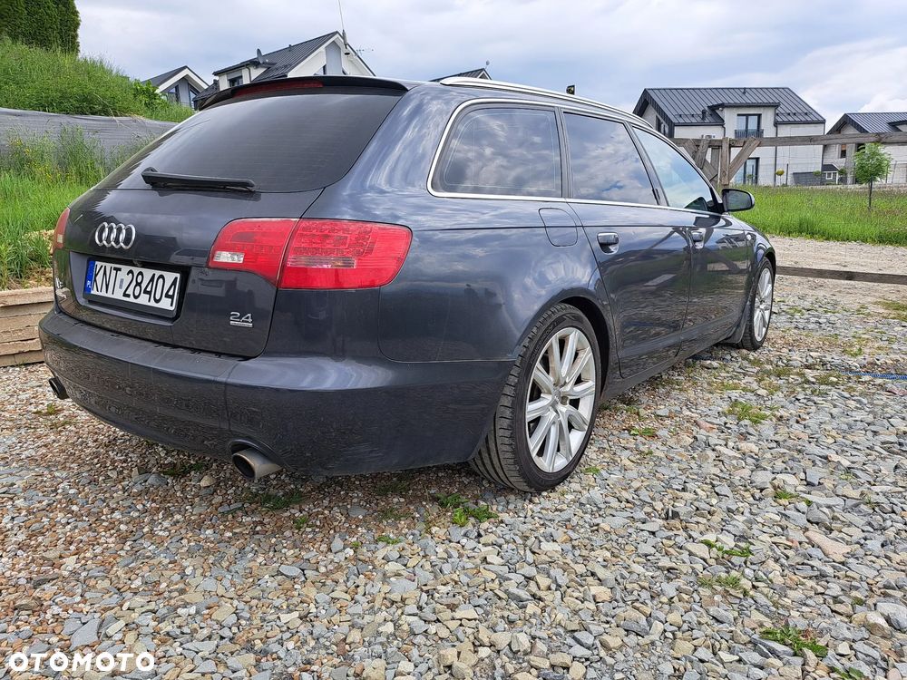 Audi A6 Avant 2.4 - 3