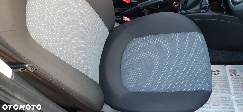 Fiat Grande Punto Actual 1.2 8V Estiva - 24