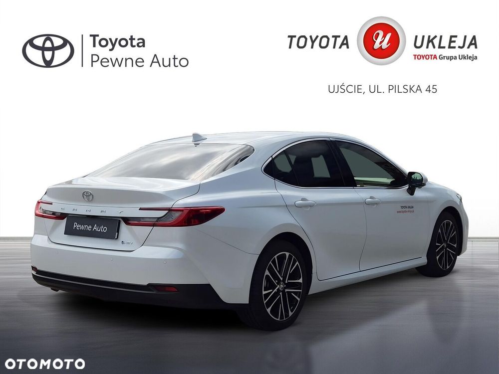 Toyota Camry - 2