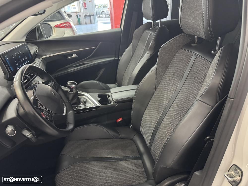 Peugeot 3008 BlueHDi 130 Stop & Start Allure - 28