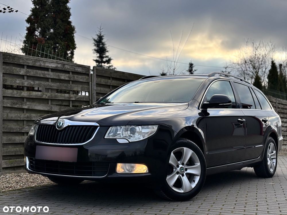 Skoda Superb 2.0 TDI DSG Exclusive - 1