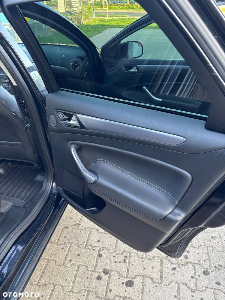 Ford Mondeo 2.0 TDCi Titanium - 16