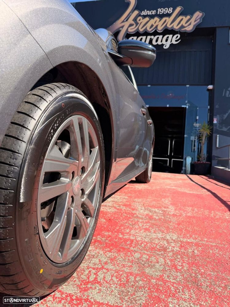 Peugeot 208 1.2 PureTech Active Pack - 6