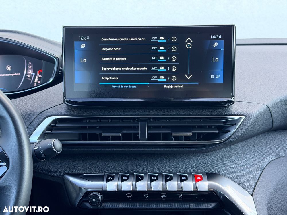 Peugeot 3008 1.2 PureTech Turbo S&S Allure - 23