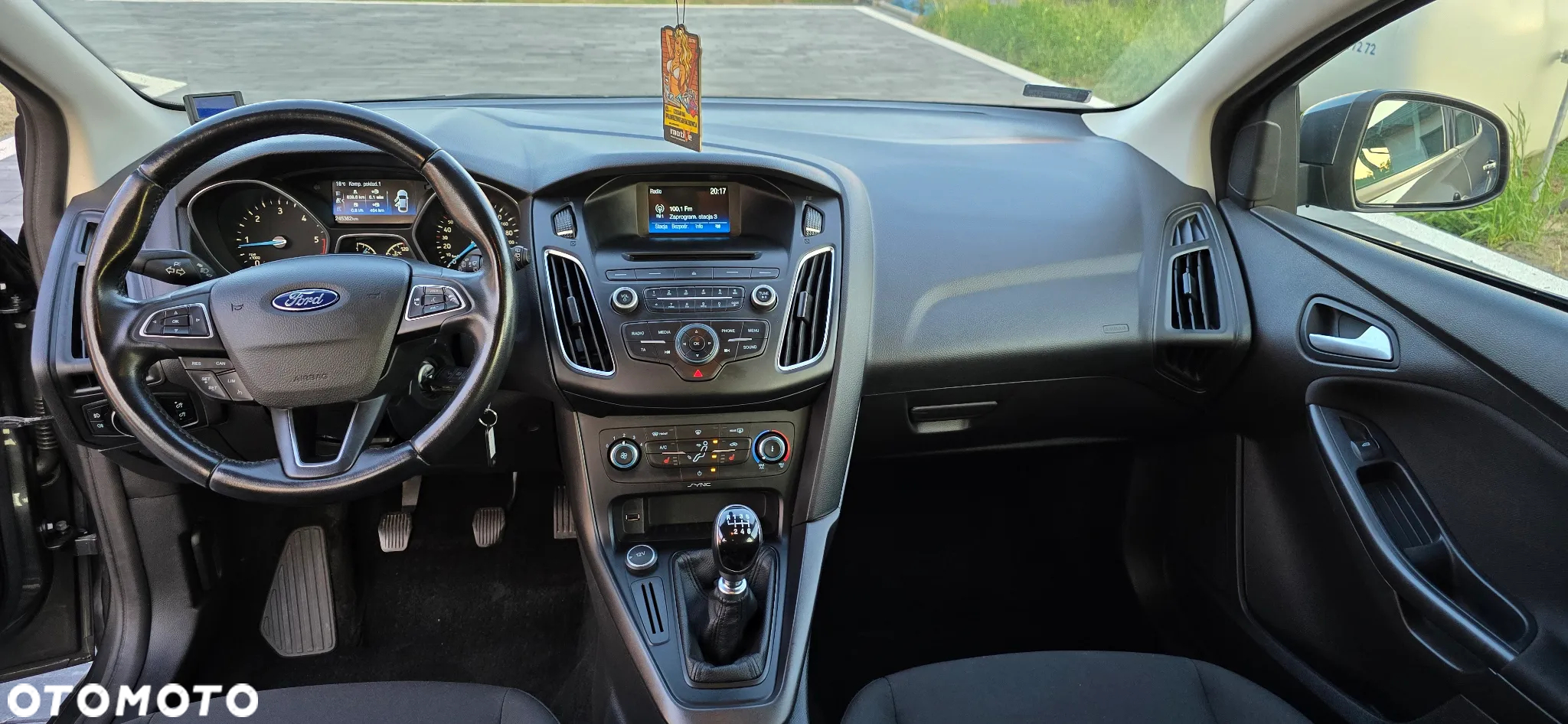 Ford Focus - 8