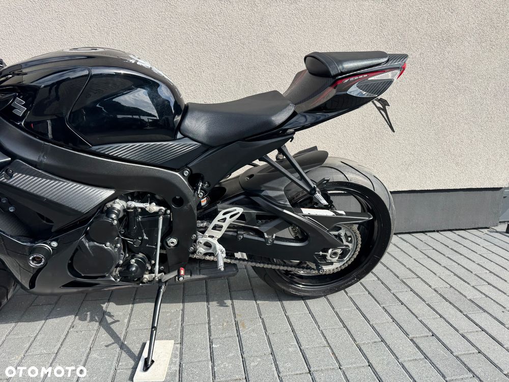 Suzuki GSX-R - 7