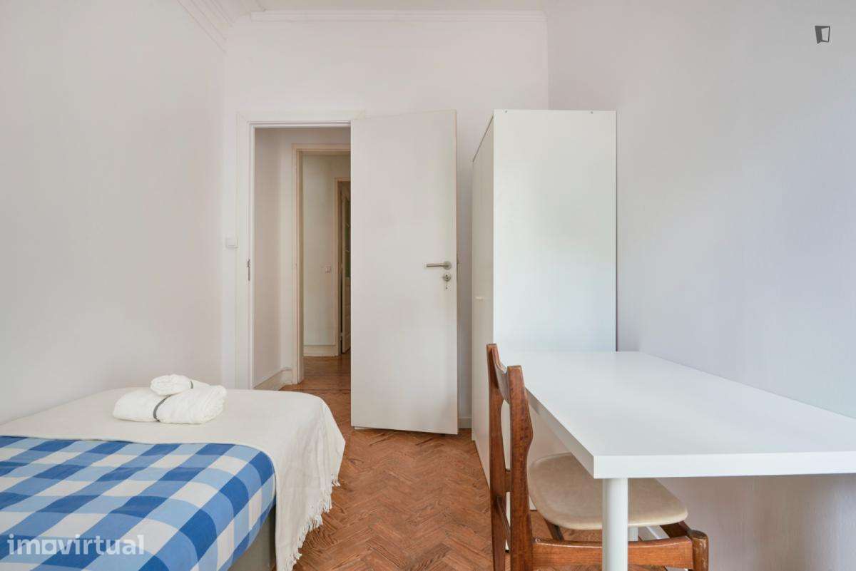 Quarto - localizado em Alameda Lisbon - Grande imagem: 5/53