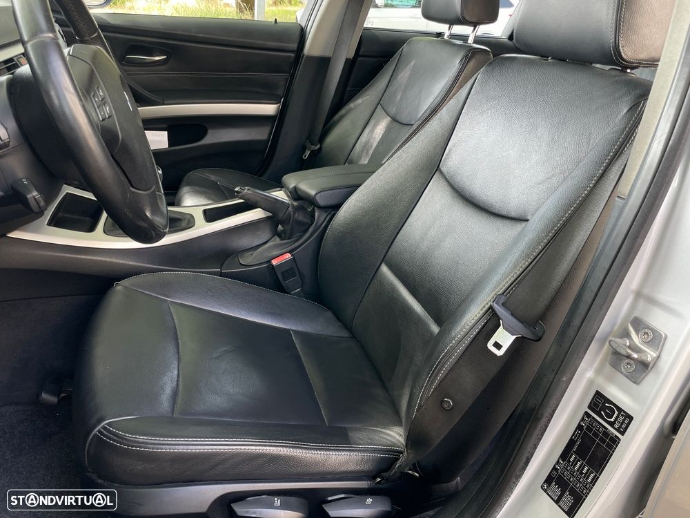 BMW 320 d - 12