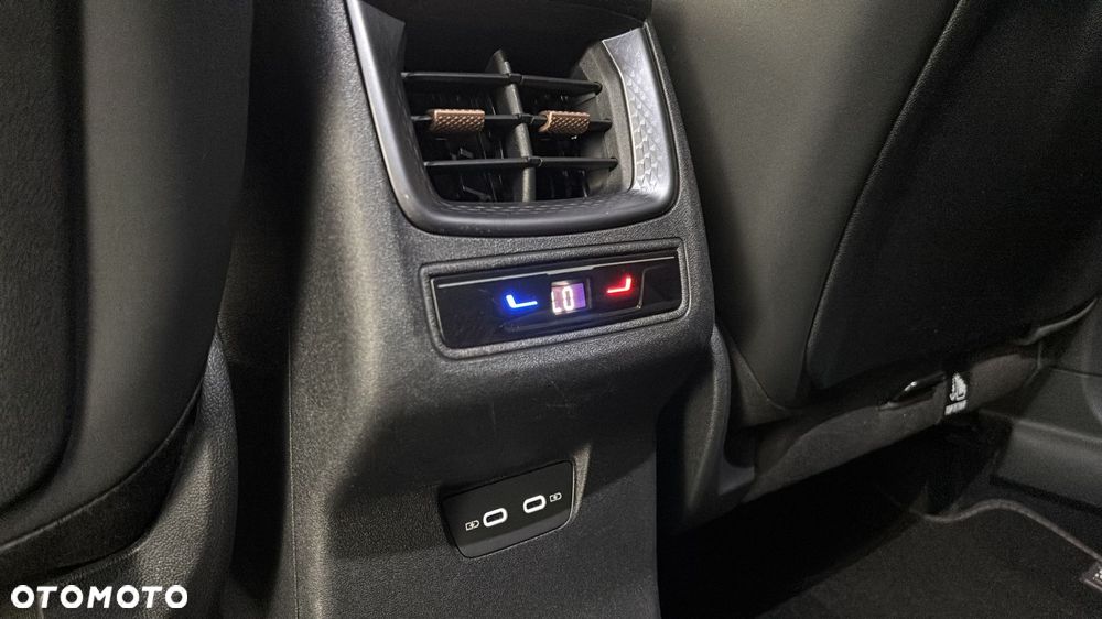 Cupra Terramar 1.5 eTSI mHEV DSG - 24