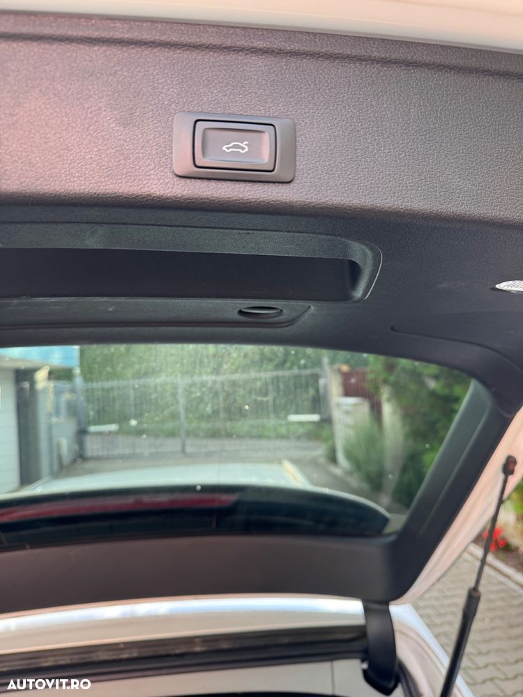 Audi A4 Avant 2.0 TDI S tronic - 11