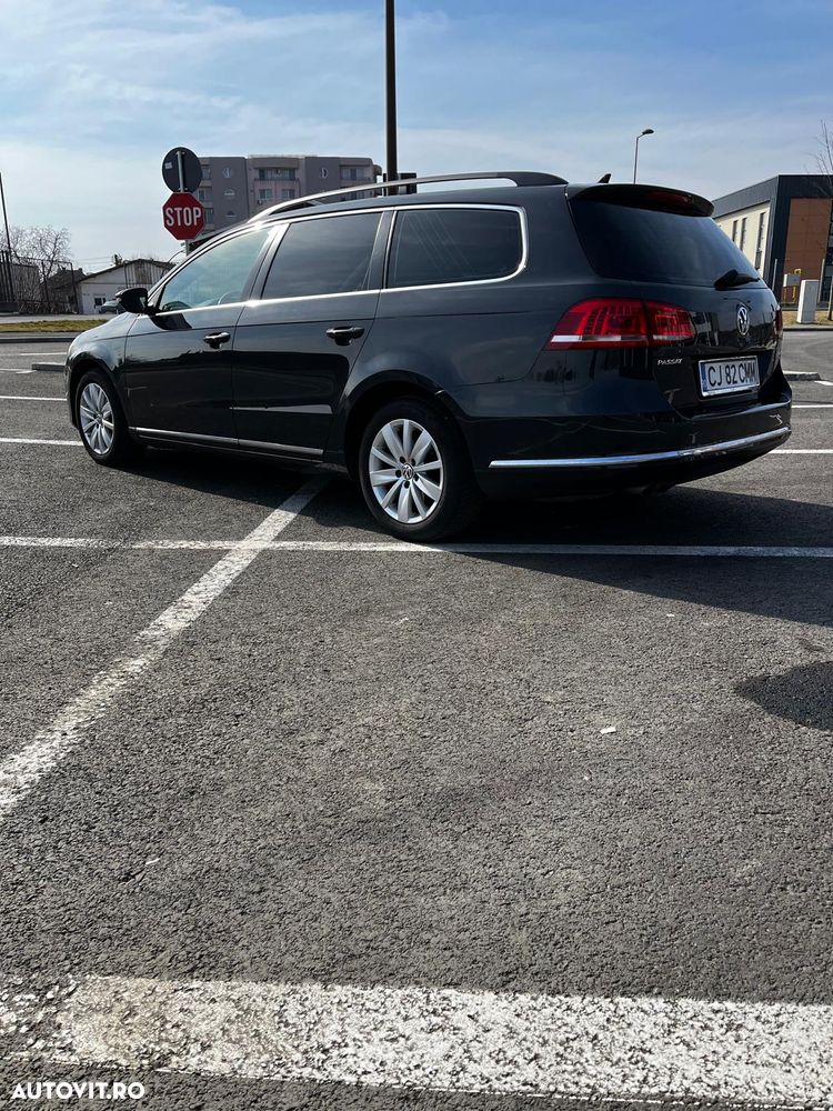 Volkswagen Passat 2.0 TDI Blue TDI DSG Highline - 8