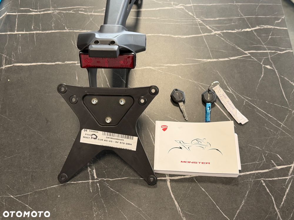 Ducati Monster - 40