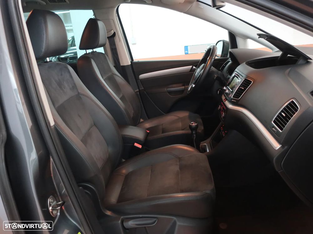 VW Sharan 2.0 TDI Highline 4Motion - 26