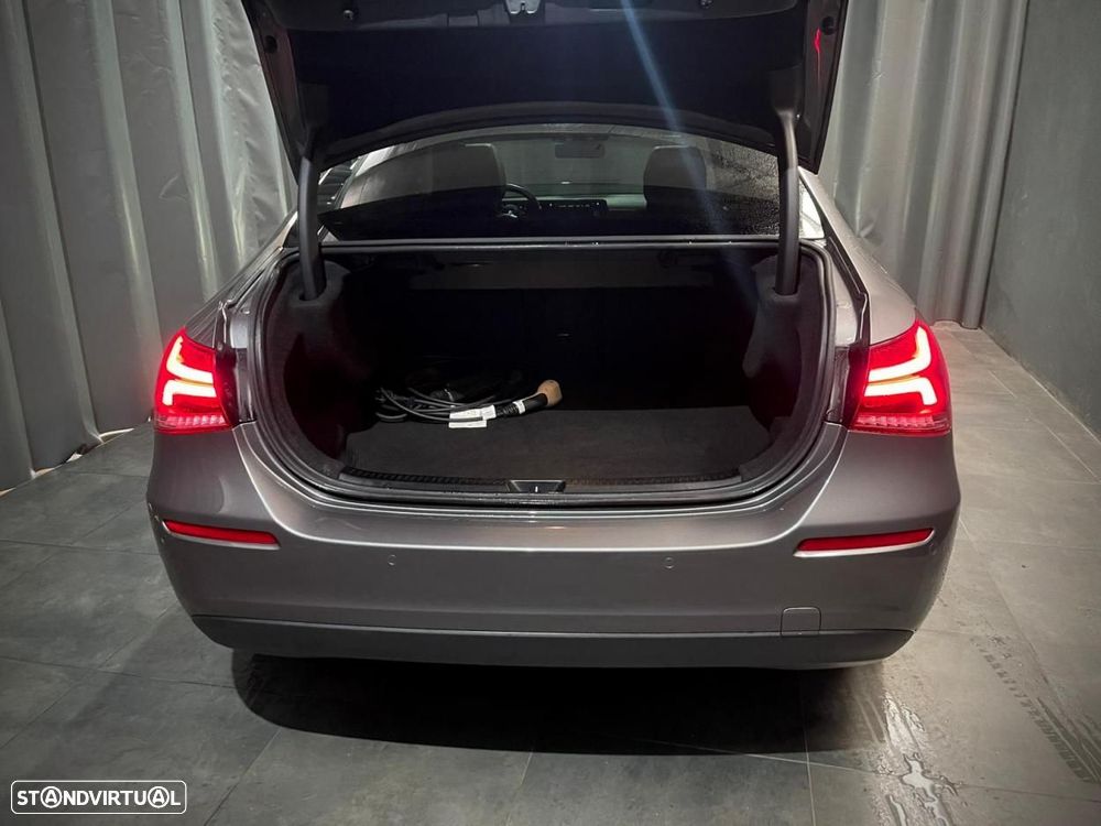 Mercedes-Benz A 250 Limousine - 9