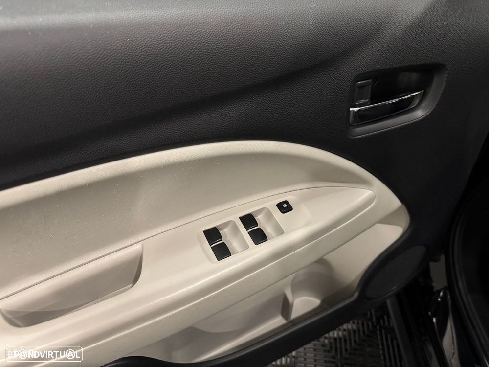 Mitsubishi Space Star 1.2 Intense - 44