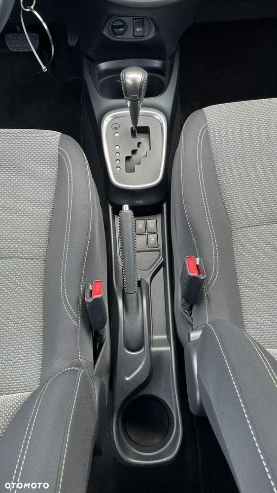 Toyota Yaris - 13