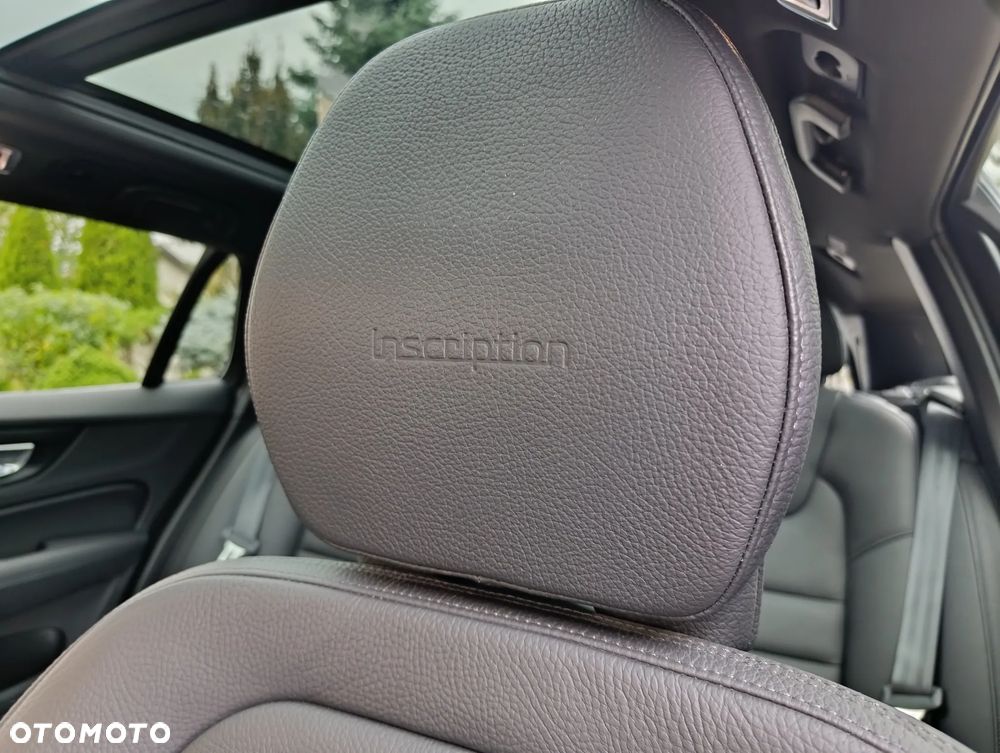 Volvo V60 T8 AWD Twin Engine Geartronic Inscription - 22