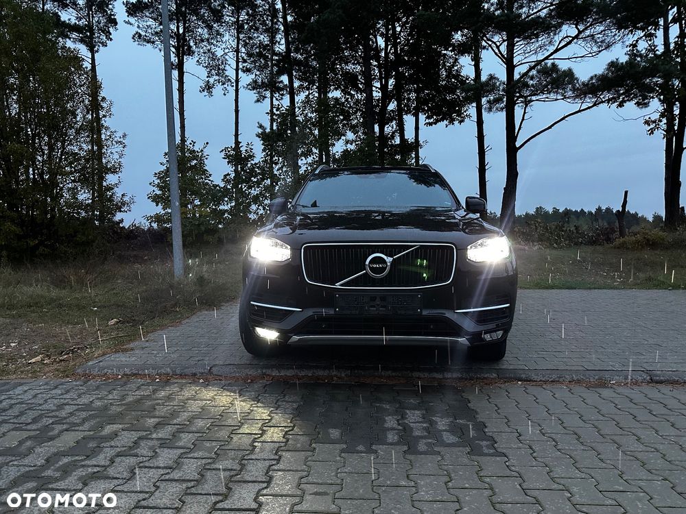 Volvo XC 90 D5 AWD Geartronic Momentum - 2