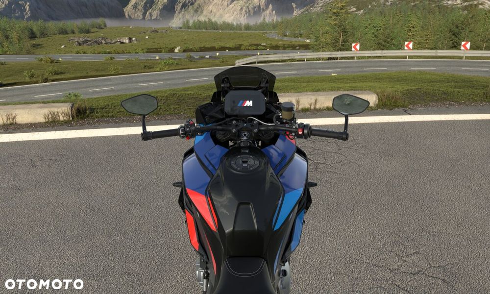 BMW XR - 9