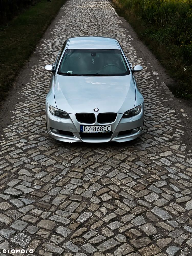 BMW Seria 3 320i - 4