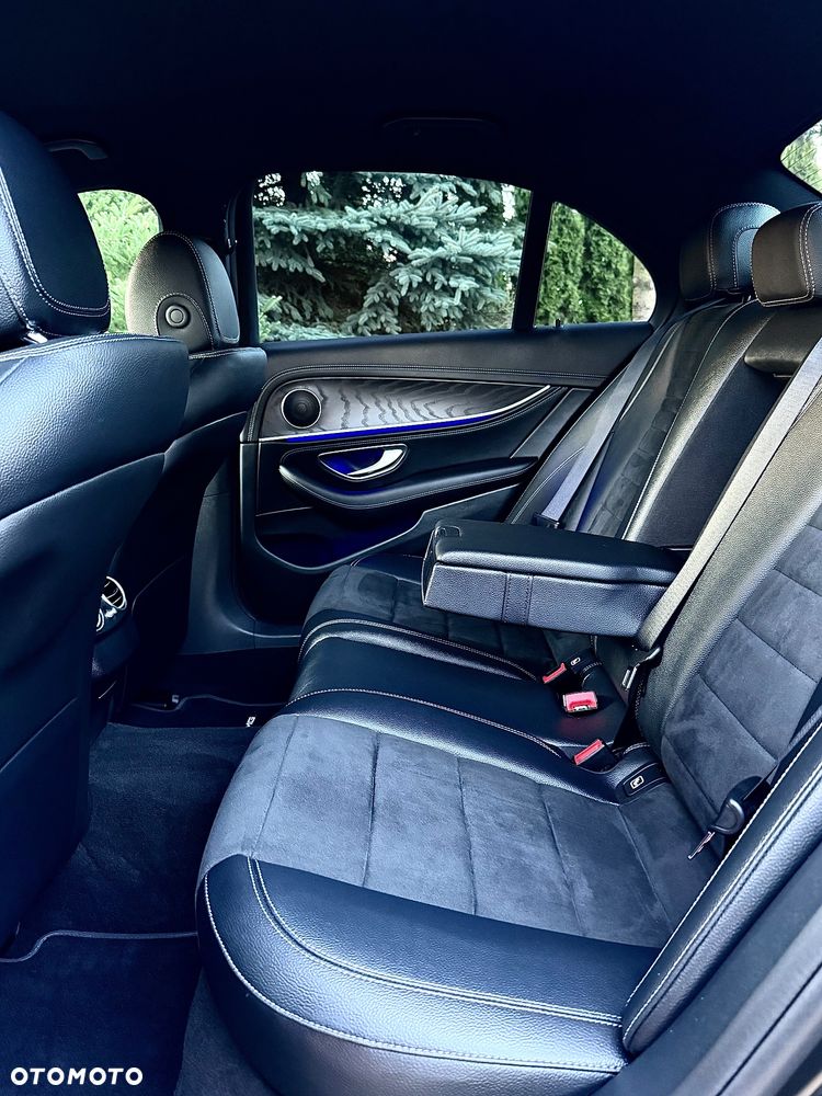 Mercedes-Benz Klasa E 300 de 9G-TRONIC AMG Line - 36