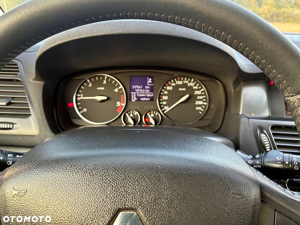 Renault Laguna 2.0 DCi Dynamique - 28