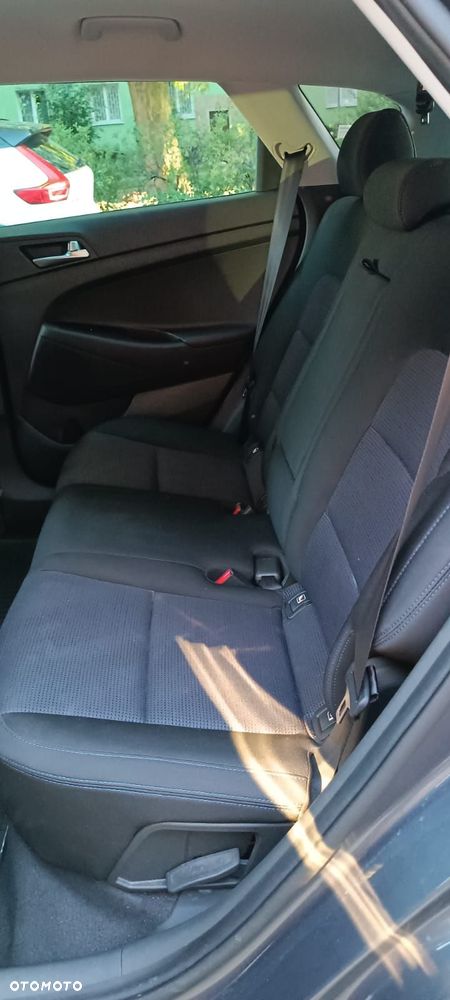 Hyundai Tucson 1.6 GDI BlueDrive Comfort 2WD - 21
