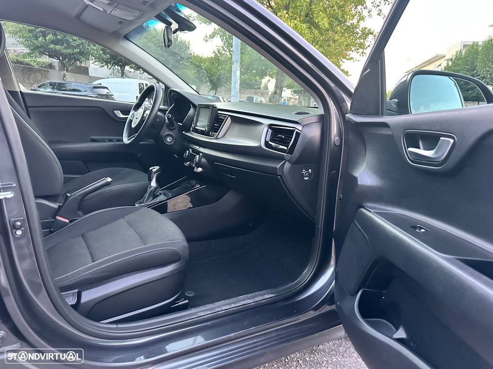 Kia Rio 1.4 CRDi TX Prime - 38