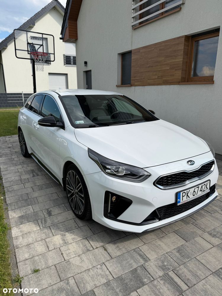 Kia ProCeed