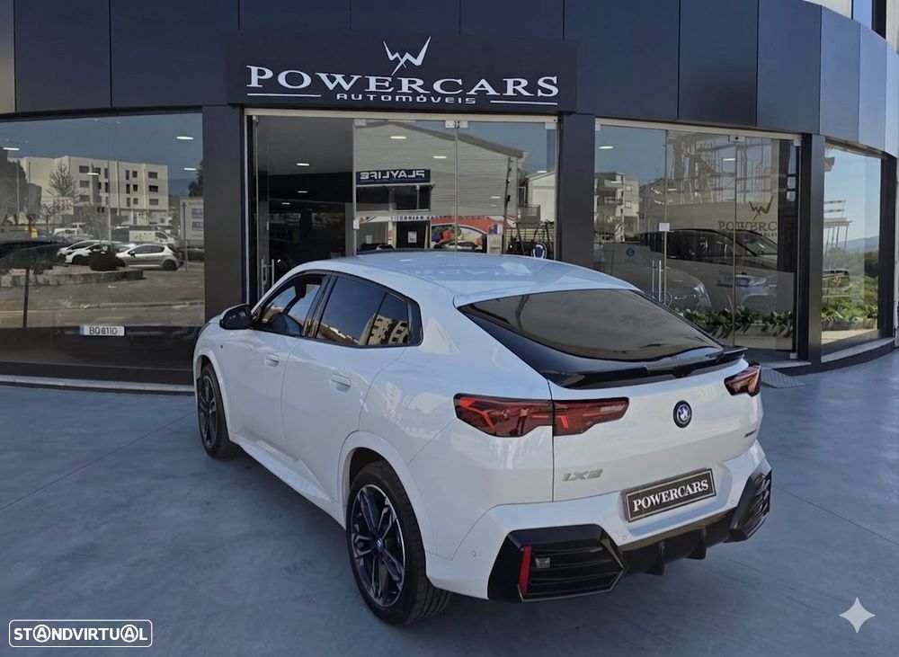 BMW iX2 eDrive20 Pack Desportivo M Pro - 15