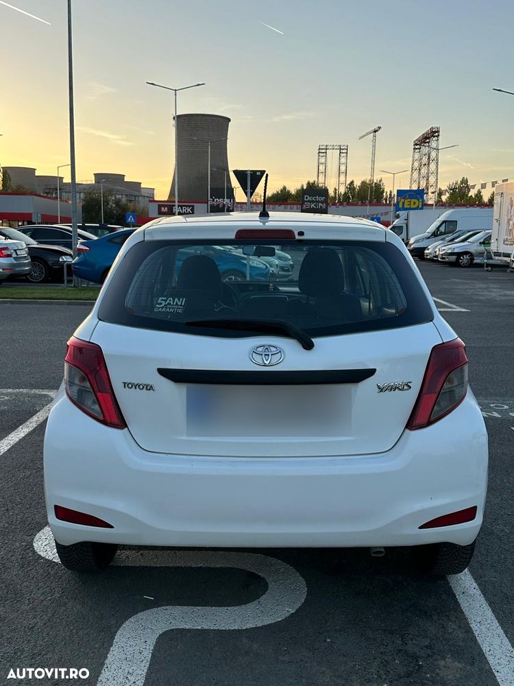 Toyota Yaris - 5