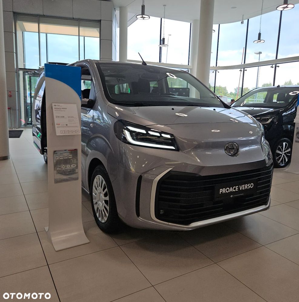 Toyota Proace Verso 2.2 D4-D Long Business - 2