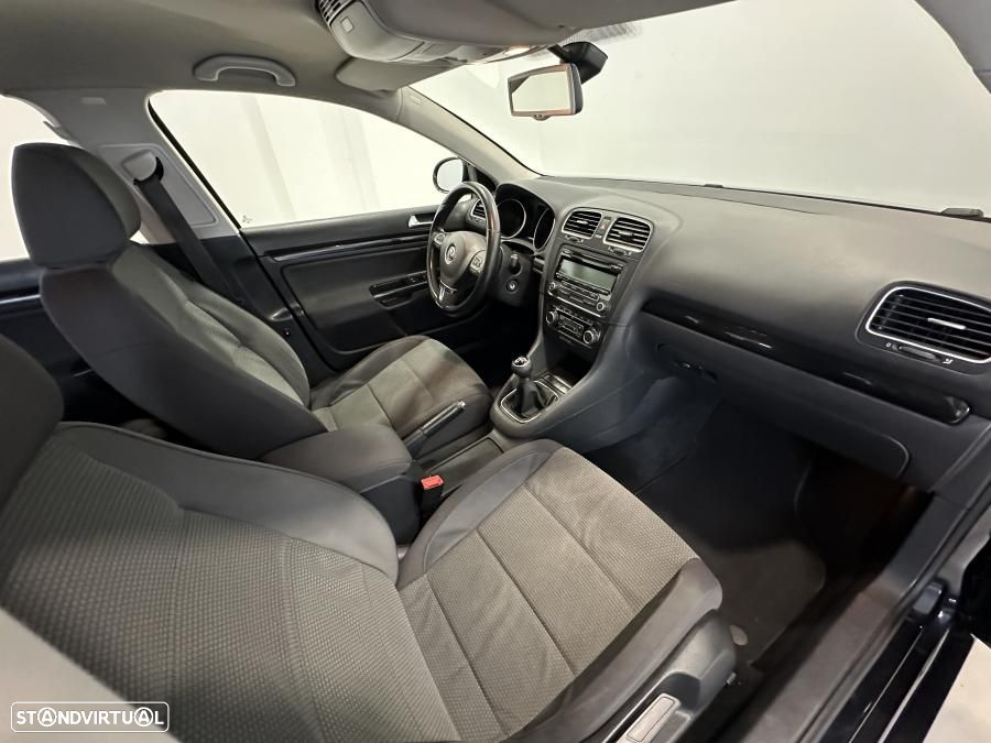 VW Golf Variant 1.6 TDi Confortline - 12