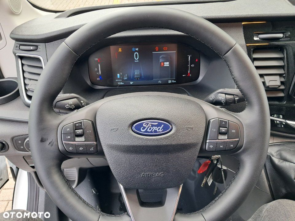 Ford Nowy Transit - 15