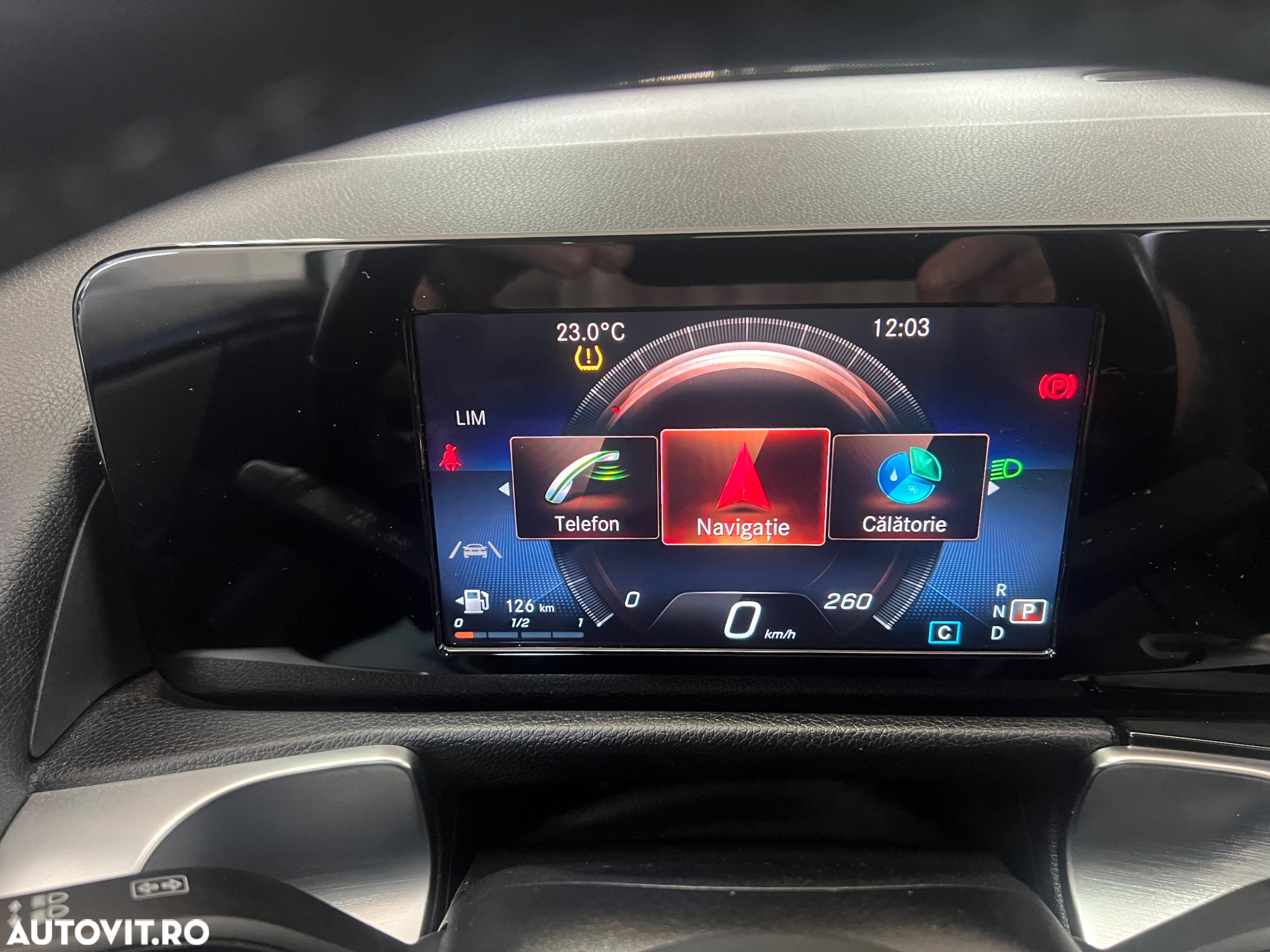 Mercedes-Benz GLB 200 d 4Matic 8G-DCT Special Edition - 29