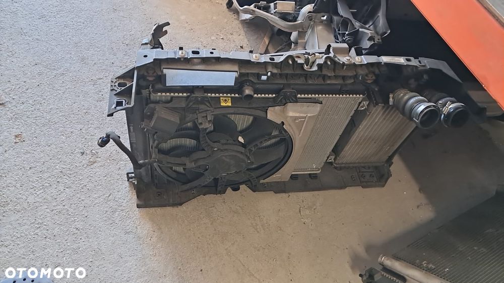 PAS PRZEDNI CHŁODNICE BELKA PEUGEOT 208 II 1.2 THP - 3