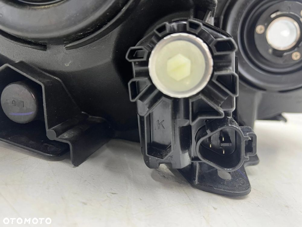Lampa reflektor Toyota Prius 3 III Lift 12-16r. lewa przednia EU oryginał soczewka lewy przód 81170- - 13