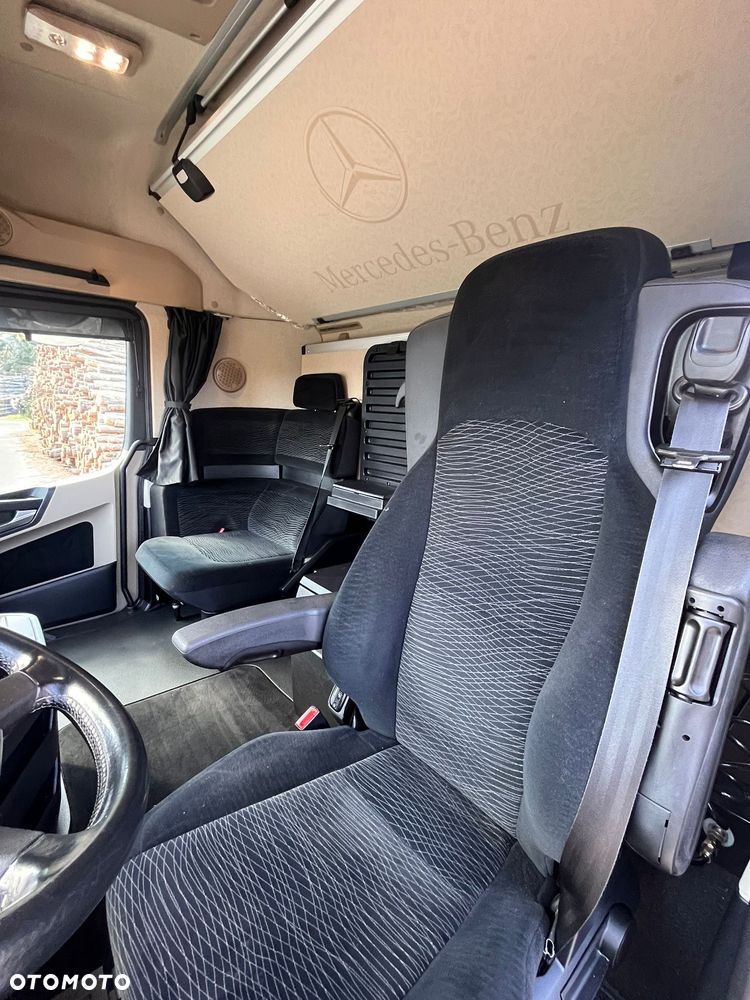 Mercedes-Benz ACTROS 2548 GIGASPACE | SALONKA | FIRANKA 7.70 m | E-6d - 9