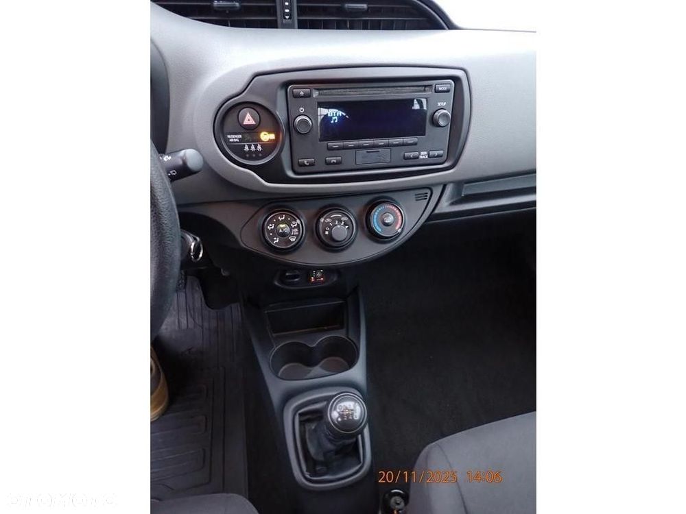 Toyota Yaris 1.5 Active - 21