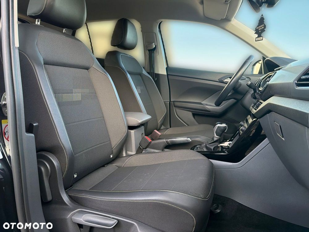 Volkswagen T-Cross - 17