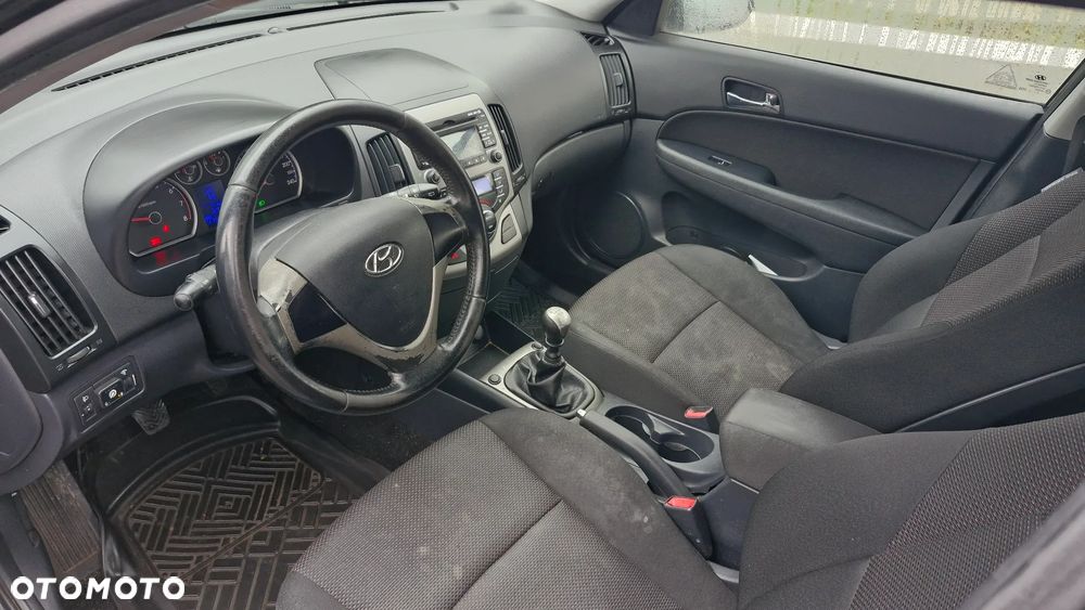 Hyundai i30 1.4 Base - 10