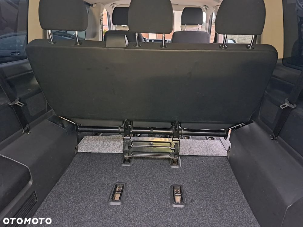 Volkswagen Caravelle 2.0 TDI L1 Highline - 12