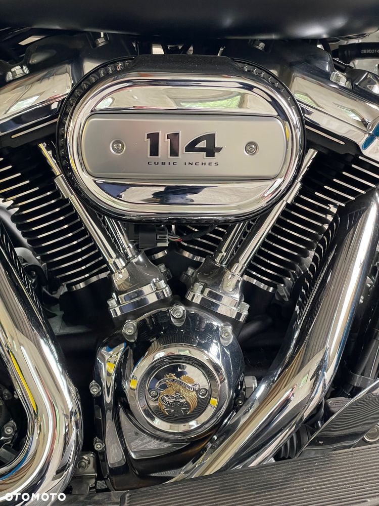 Harley-Davidson FLH Electra Glide - 10