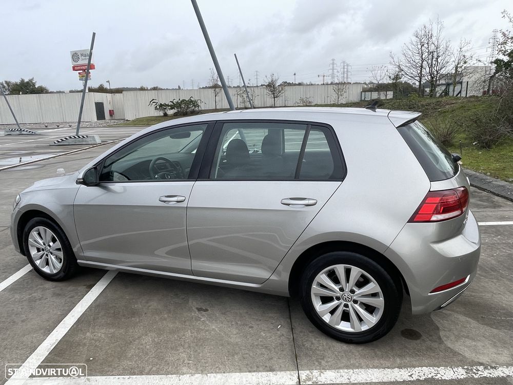 VW Golf 1.6 TDI Confortline - 7