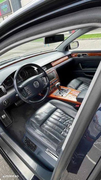 Volkswagen Phaeton - 5