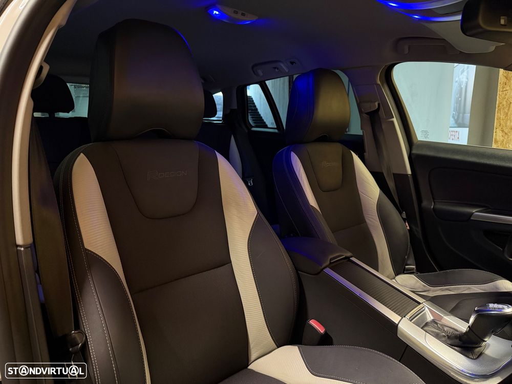 Volvo V60 1.6 D2 Drive R-Design Powershift Start/Stop - 15