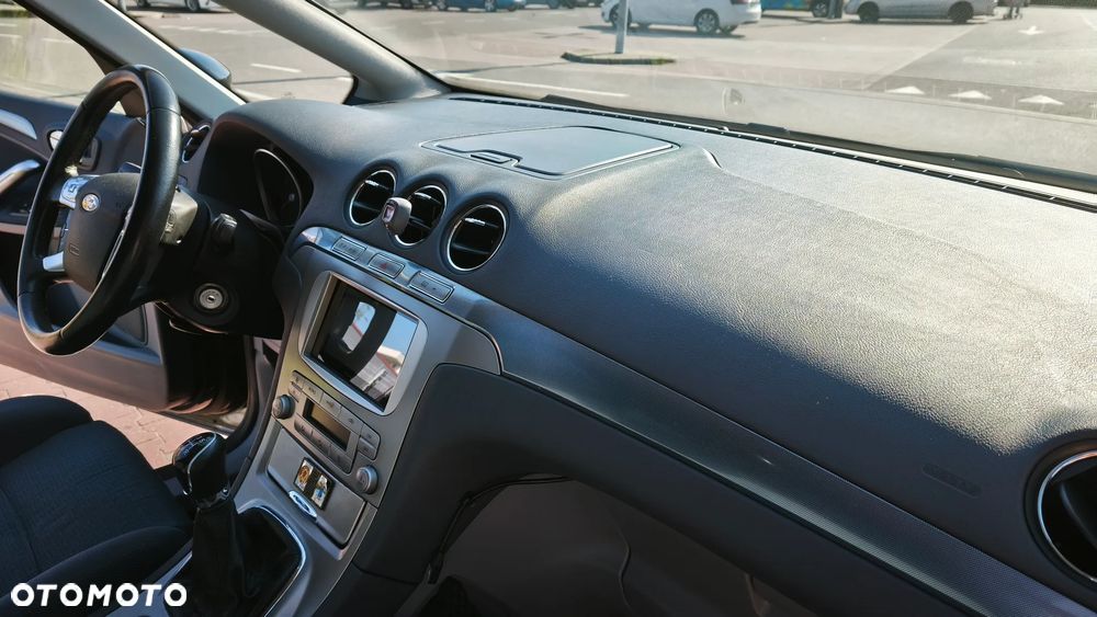 Ford S-Max - 15