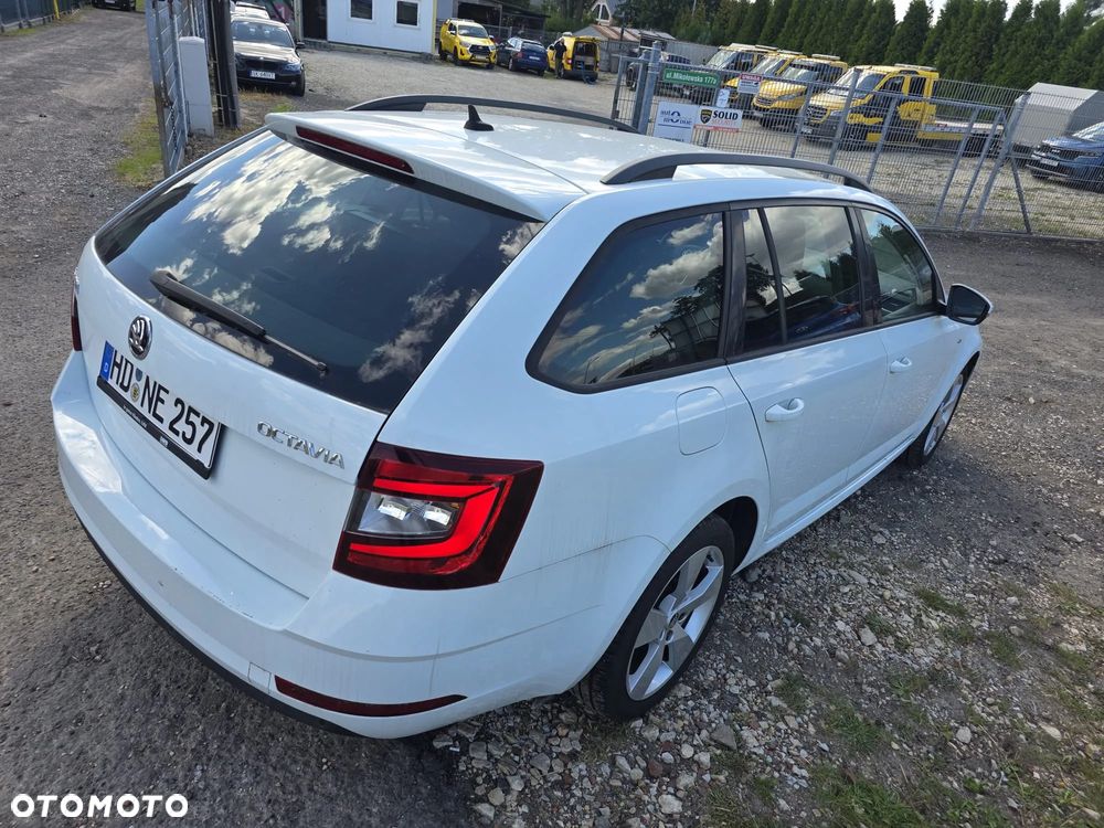 Skoda Octavia 2.0 TDI DSG Clever - 4