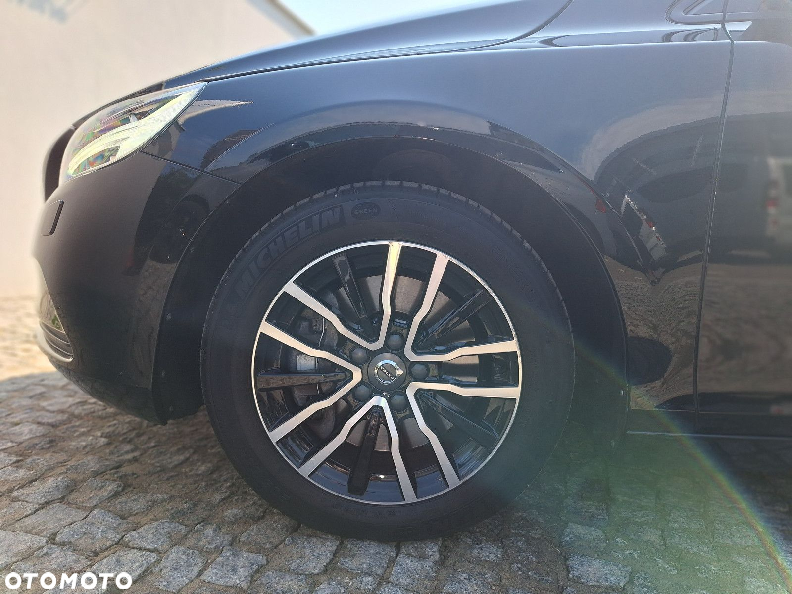 Volvo V40 - 25