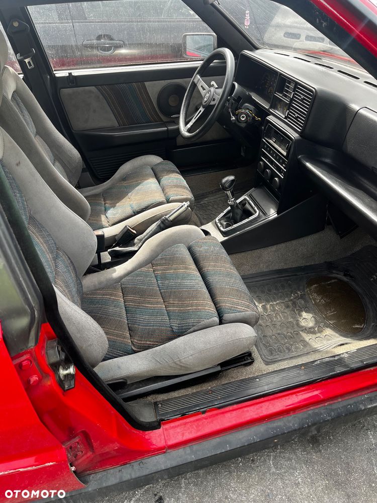 Lancia Delta 1600 HF Turbo - 10